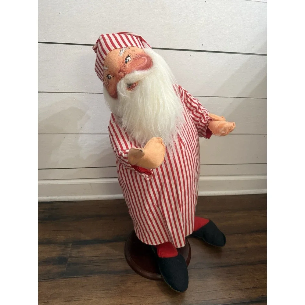 Vintage 1990s Annalee Dolls Tuckered‎ Santa Mrs. Claus Christmas 30
